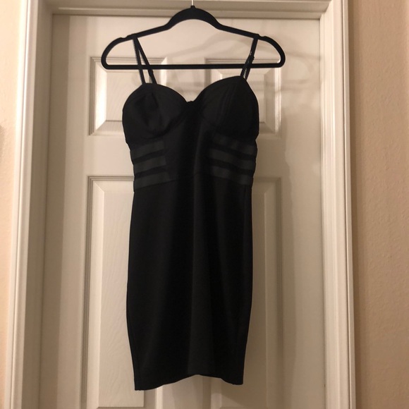 Dresses & Skirts - Black cocktail dress